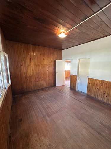 Casa En Alquiler En 20 De Junio N°29, Belen De Escobar