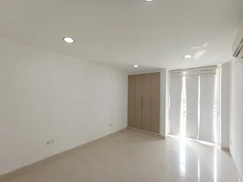 Casa En Venta En La Riviera. Cod V30503