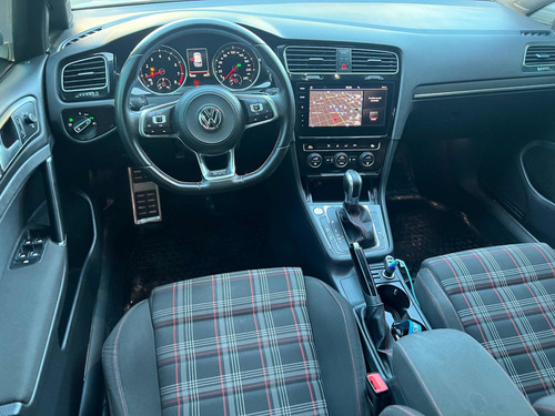 Imagen 18 de 20 de Volkswagen Golf 2018 2.0 Gti Tsi App Connect