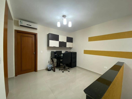 Imagen 3 de 20 de Remax Infinity Vende Townhouse En Res Doral Park 140231 Frances Mijares 04144990396