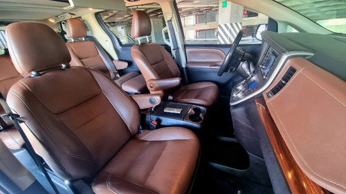 Toyota Sienna 3.5 Limited At