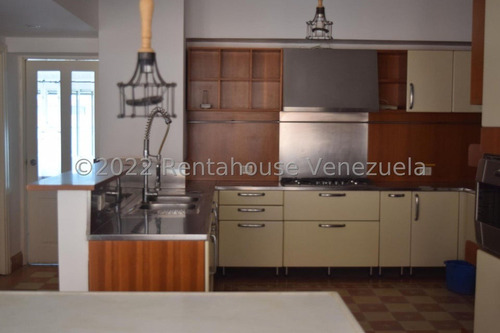 Gran Pent-house En Alquiler En Campo Alegre #22-15888 Josmary Sanjuan