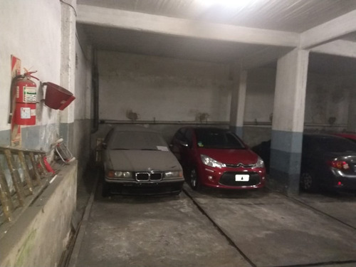 Imagen 3 de 8 de Venta Cochera En Avellaneda Centro