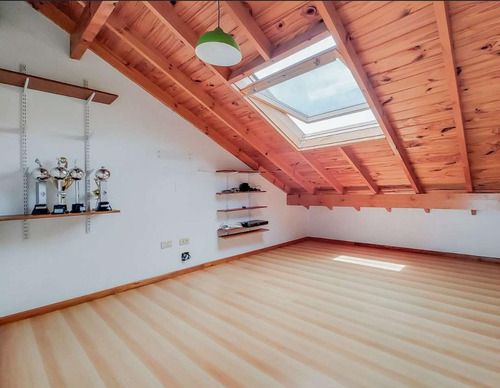 Casa En Saavedra