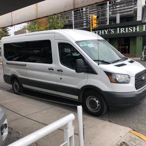 Ford Transit 15 Pasajeros 2017