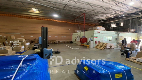 Arriendo De Bodegas En Centro Logístico 2447 M2 - Renca