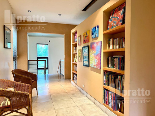 Casa En Venta De 4 Dormitorios En Villa Bertha