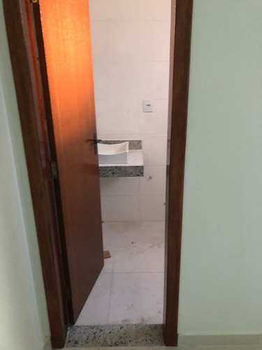 Imagem 7 de 14 de Casa 03 Quartos Nova