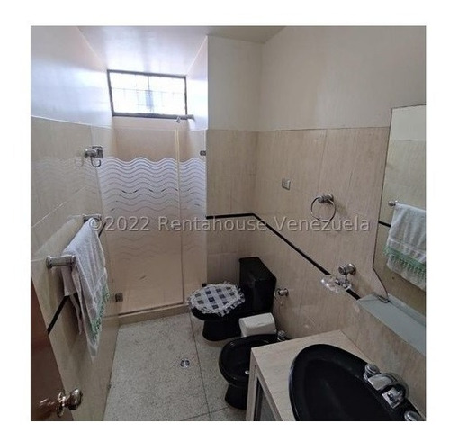 Imagen 6 de 15 de Casa En Venta El Marques 22-29002 Wolfgang Liaz 0414-132-24-22 0412-582-01-12