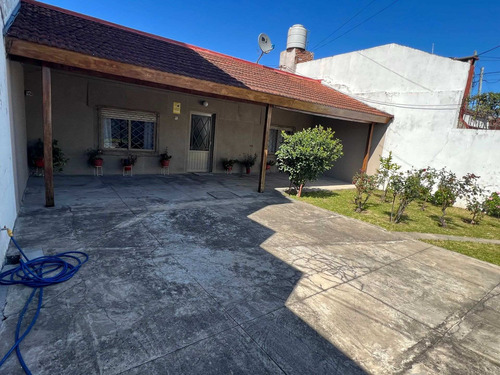 Imagen 24 de 26 de Casa Con Pileta En Venta En La Tablada