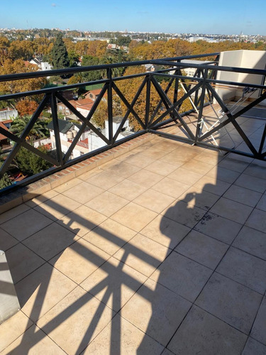 Venta De Departamento De Dos Ambientes En Villa Ballester