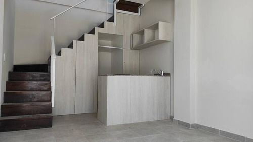 Venta Departamento 1 Dormtiorio Duplex Sin Expensas. Liniers Y Rioja. Oportunidad Rosario