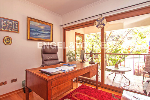 Venta Gran Casa En Las Condes, Quinchamalí
