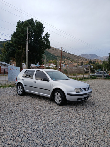Volkswagen Golf 1.6 Format