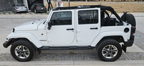 Jeep Wrangler 3.6 Unlimited Sahara V6 4x4 At