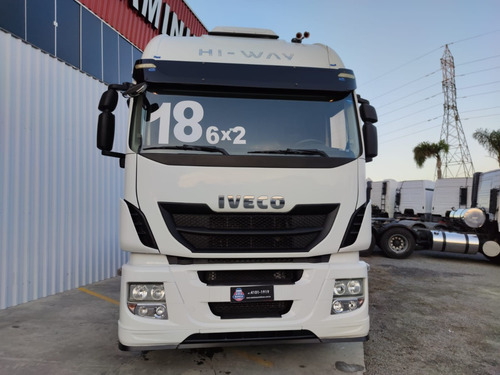 Imagem 2 de 13 de Iveco Hi Way 440 6x2 2018