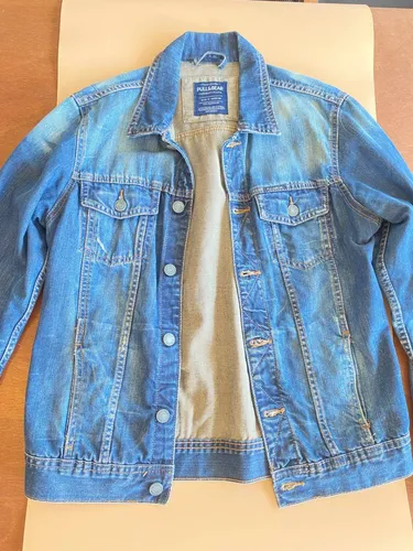 Pull and bear chamarras de mezclilla sales