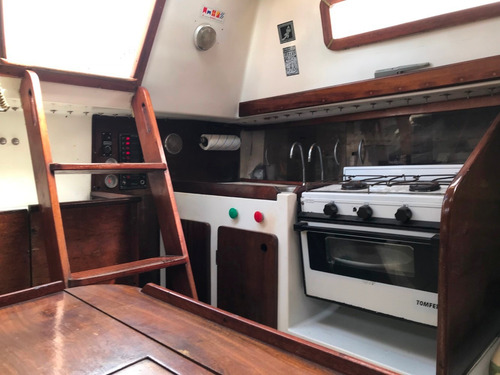 Velero Navaltec 27 Volvo 8hp Dsl