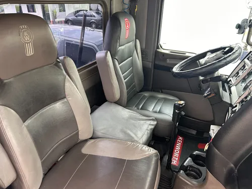 Kenworth T800 Modelo 2012 Full
