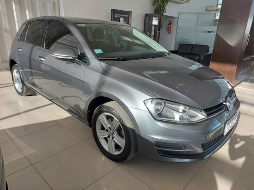 Imagen 2 de 17 de Volkswagen Golf 1,6 Trendline 2017 // 023179
