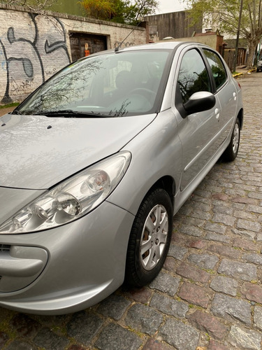 Peugeot 207 1.4 Sedan Allure 75cv