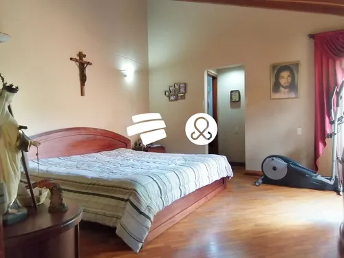 Venta Casa Unifamiliar 270m2, Poblado
