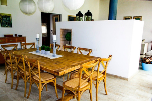 Moderna Casa En Rincon Del Indio -ref:1690