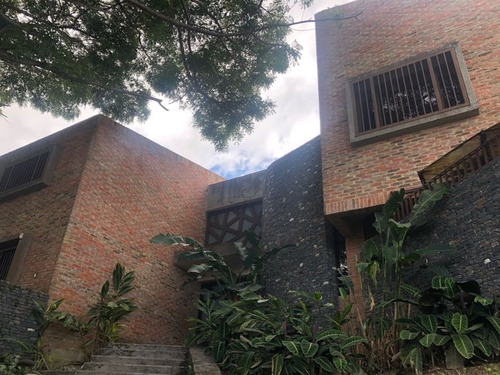 Imagen 1 de 29 de Se Vende Casa 700m2 5h/5b/8p La Lagunita