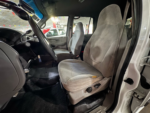 Ford Expedition 4.6 Xlt 4x2 Mt