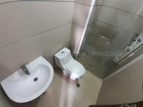 Imagen 4 de 30 de Apartamento En Venta En El Oeste De Barquisimeto Lara 0-4-2-4-5-9-3-7-5-4-2 Rent-a-house Código Flexmls: 22-12134