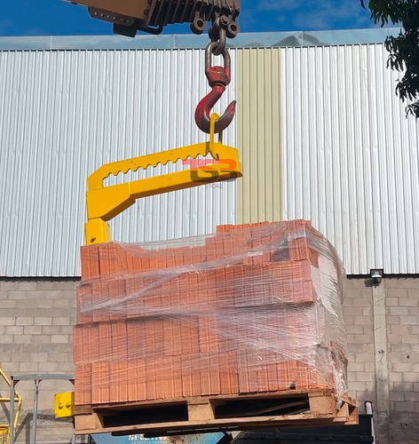 Garfo Paleteira Munk Guindaste Regulável 2,5 Tonelada 2500kg