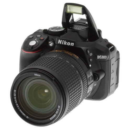 Camara Digital Nikon D5300 + Lente 18-55 Tsuy