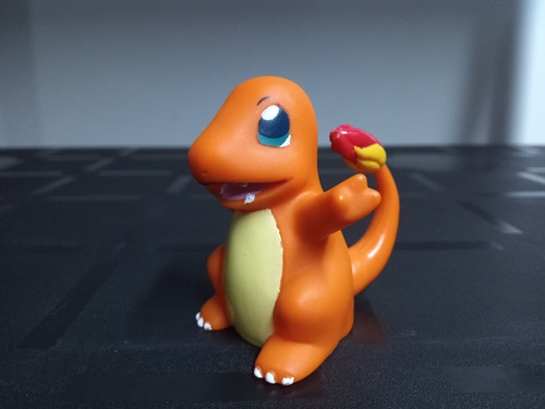 Figura Vintage Pokémon Charmander Nintendo 1999 4.5 Cm 