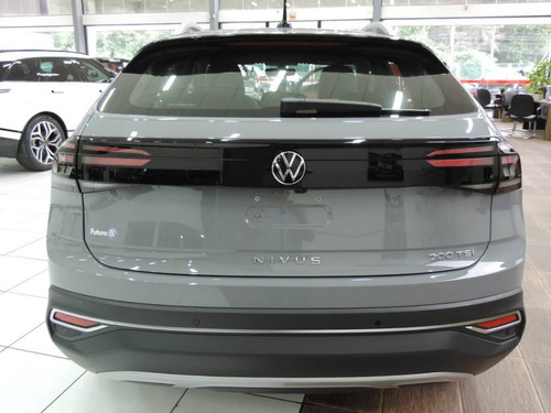 Volkswagen Nivus Highline 1.0 200 Tsi