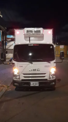 Vehículo De Carga Con Termoking Con Capacidad De 2 Toneladas