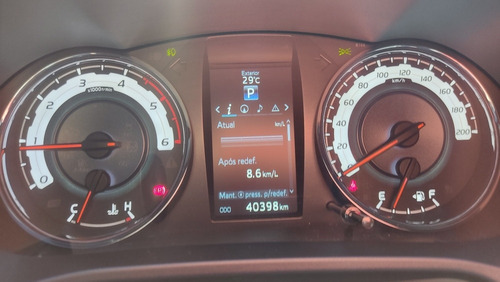 Imagem 8 de 9 de Toyota Hilux 2.8 Srx 50th Anniversary Cab. Dupla 4x4 Tdi