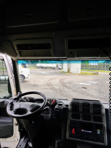 Imagem 13 de 14 de Iveco Stralis 480 6x4 2015 Automático