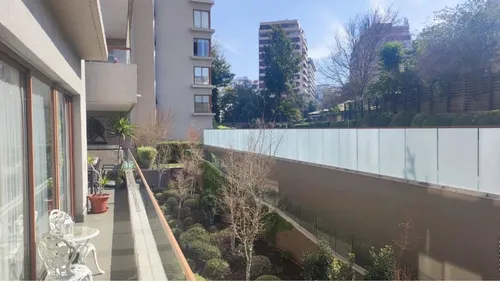 Amplio Con Jardín Excelente Ubicación. Isabel La Católica.