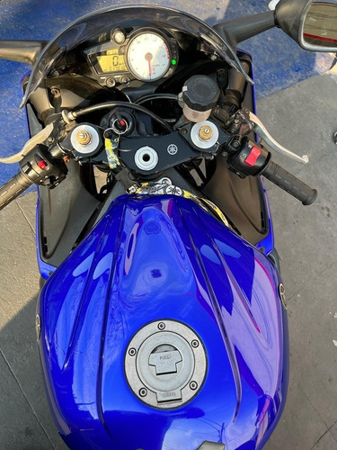 Yamaha R6