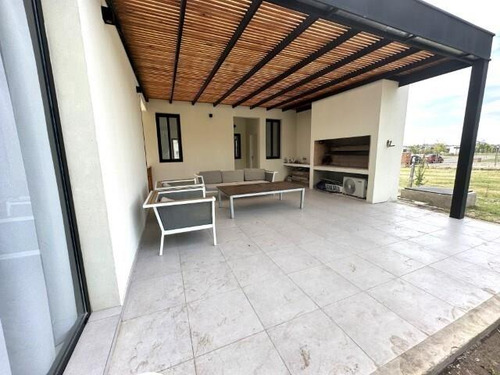 Casa En Venta En Santa Ana, Villanueva, Tigre