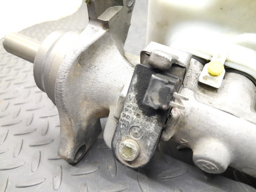Bomba De Frenos Vw Jetta Mk6 2.5 Aut 2011-2018 Detalle (Usado)