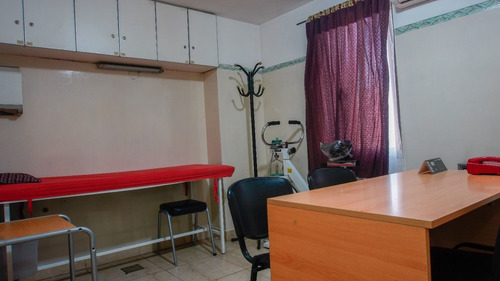 Imagen 27 de 30 de Centro Médico En Venta De Excelente Ubicación En Banfield Este
