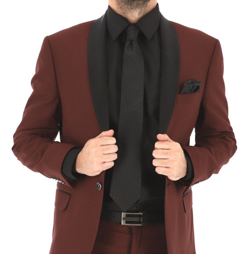 Imagen 1 de 10 de Traje Vino Cuello De Collarin