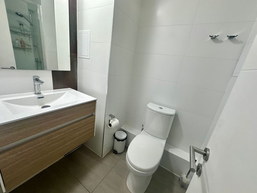 Venta Departamento 3 Habitaciones 2 Baños 1 Est Y 3 Bodegas