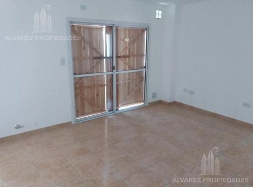 Imagen 5 de 12 de Departamento - San Justo