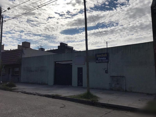 Imagen 2 de 6 de Terreno Muy Bien Ubicado- Lanus Oeste