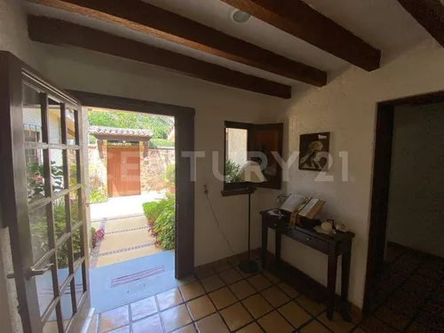 Residencia En Venta, Colonia Huertas Del Llano, Jiutepec, Morelos