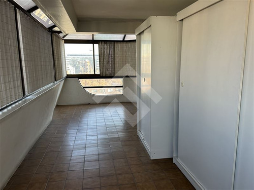 Departamento En Venta De 4 Dorm. En Las Condes