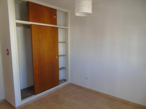 Imagen 6 de 10 de Departamento En Venta En La Plata Calle 8 E/ 44 Y 45 - Dacal Bienes Raices