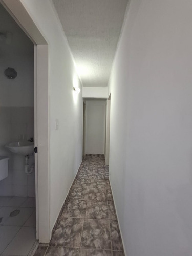 Mb. Apartamento Res. Orión. San Diego Frente La Ujap